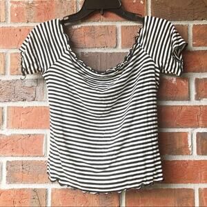 Ambiance Ruffle Stretch Cropped Top Size Large Black White Striped